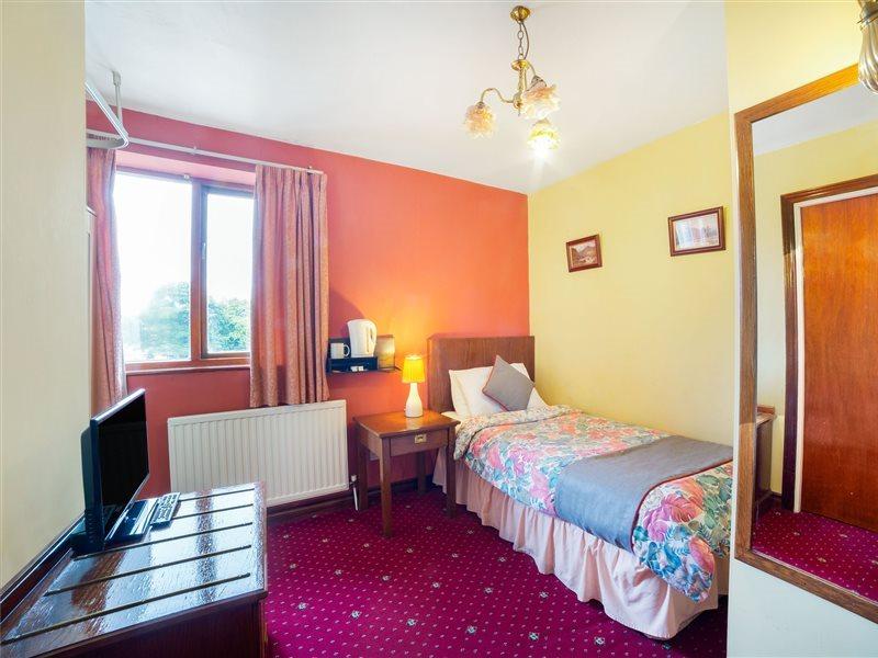 Oyo The Royal Hotel Dunston  Экстерьер фото