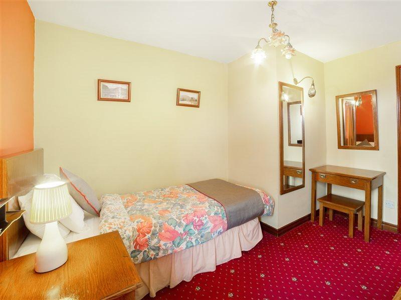 Oyo The Royal Hotel Dunston  Экстерьер фото