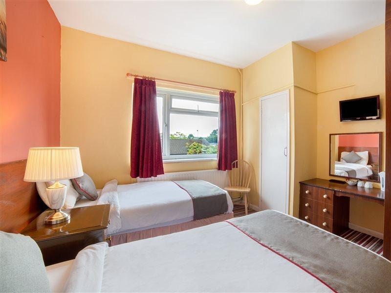 Oyo The Royal Hotel Dunston  Экстерьер фото