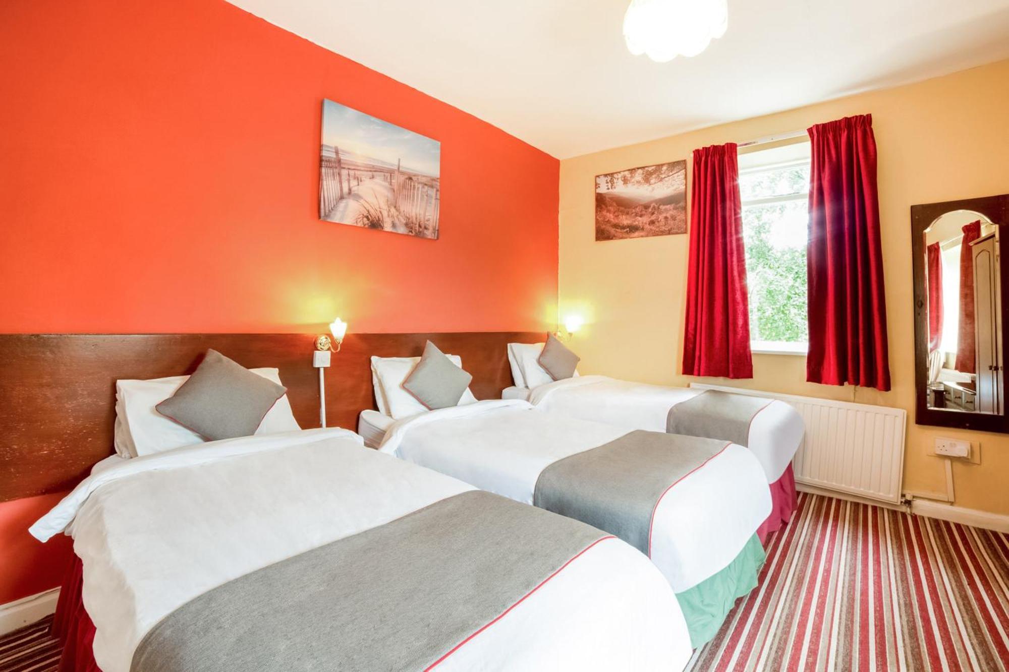 Oyo The Royal Hotel Dunston  Экстерьер фото