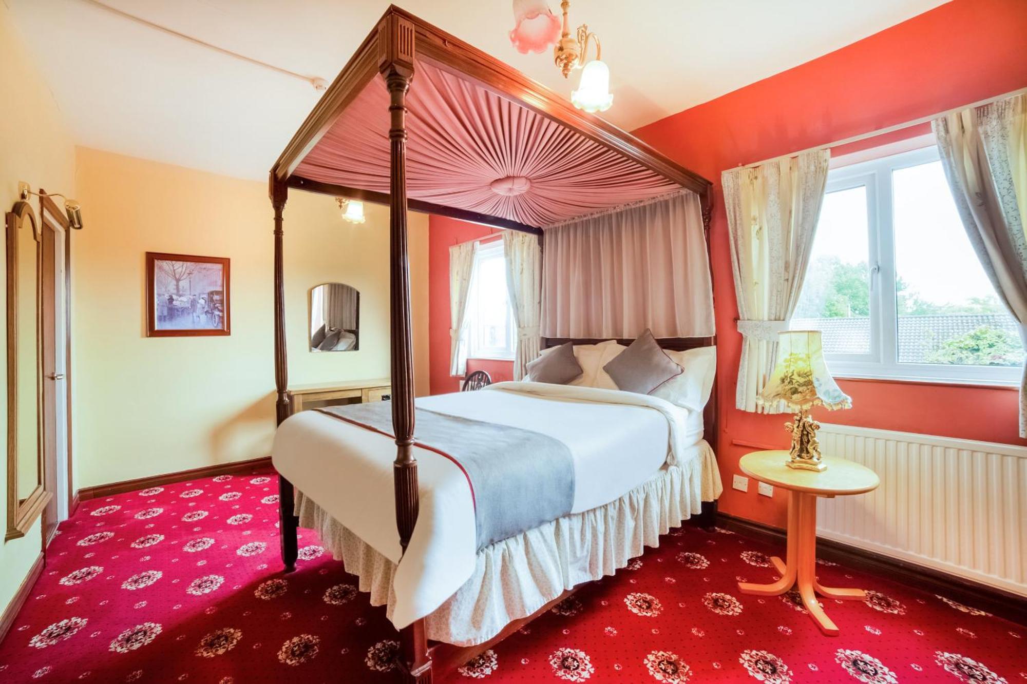 Oyo The Royal Hotel Dunston  Экстерьер фото
