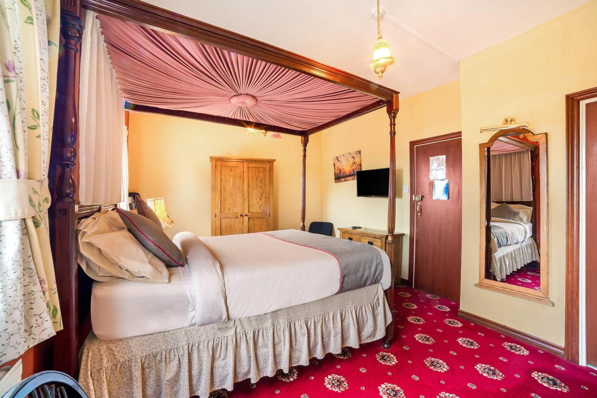 Oyo The Royal Hotel Dunston  Экстерьер фото