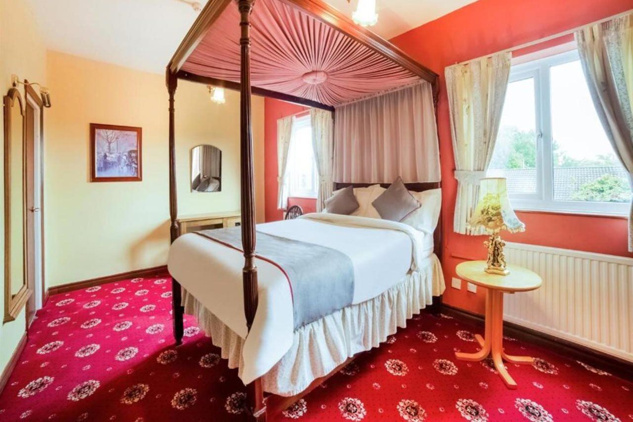 Oyo The Royal Hotel Dunston  Экстерьер фото