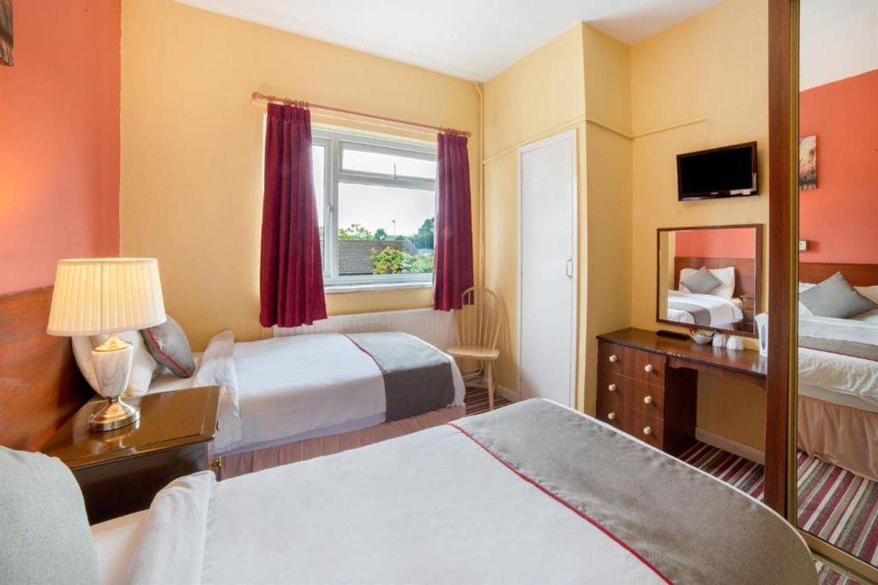 Oyo The Royal Hotel Dunston  Экстерьер фото